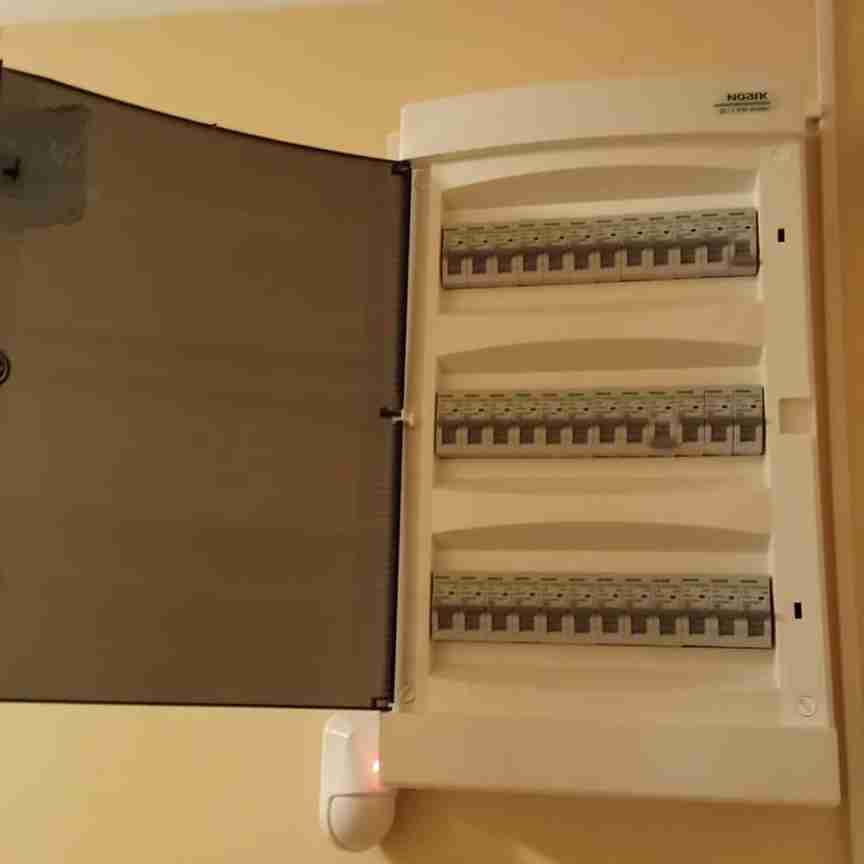 Majstor Milivoje Popovic - Električar - Beograd